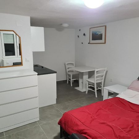 Marton Apartamento Krk Exterior foto