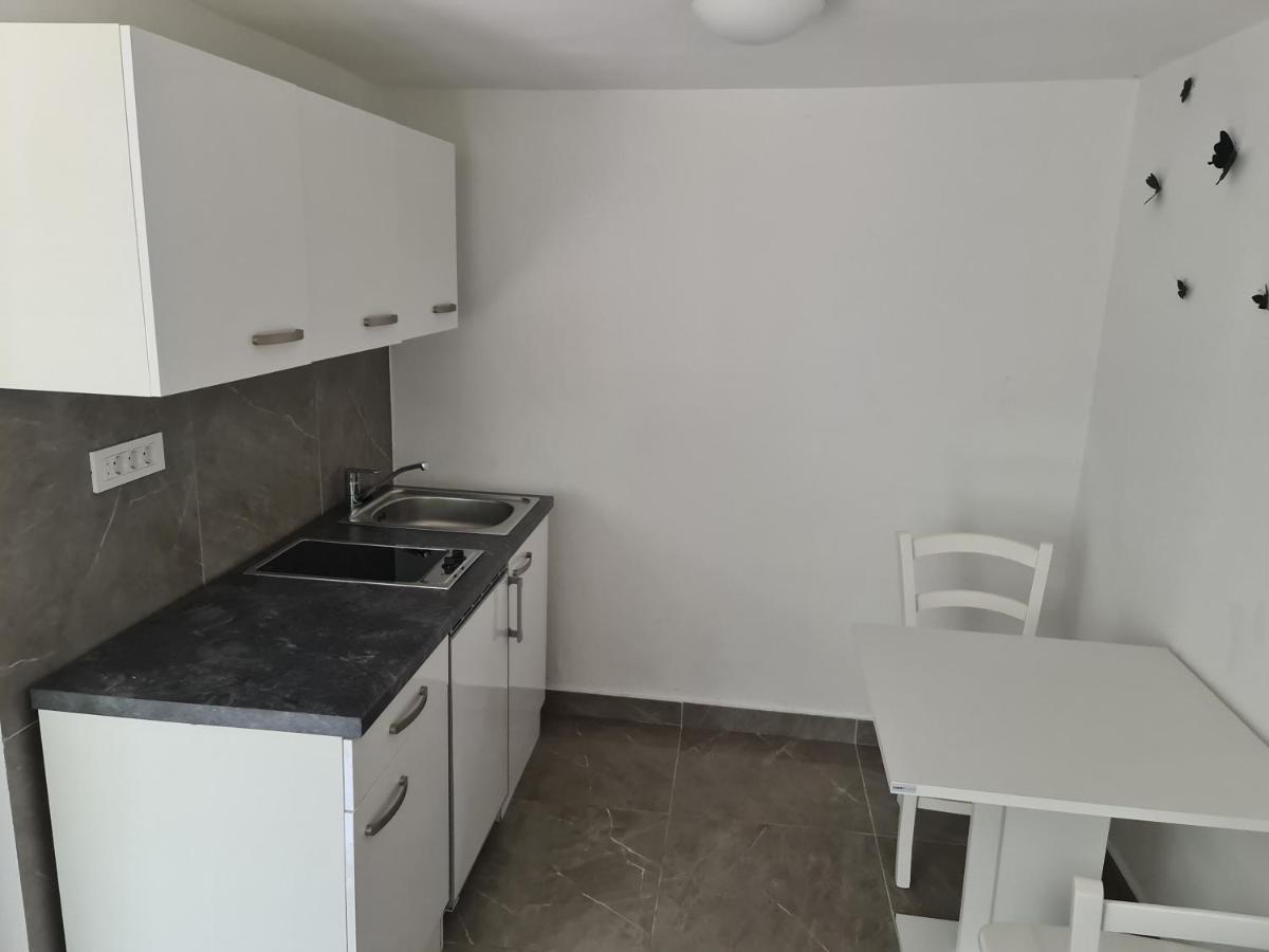 Marton Apartamento Krk Exterior foto